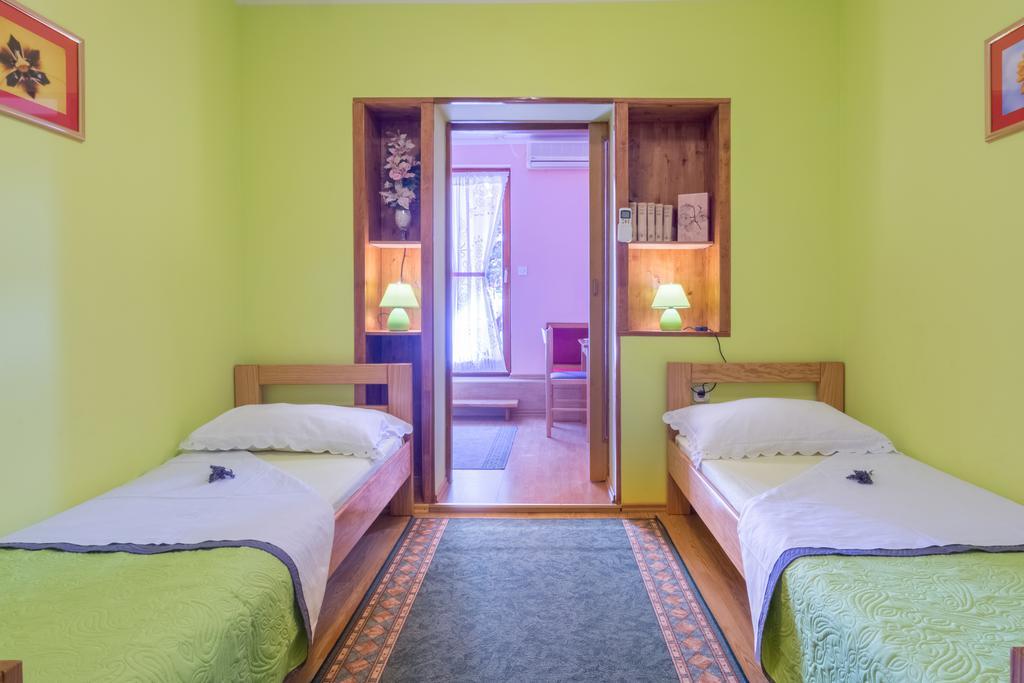Apartment Danica Maslenica Ngoại thất bức ảnh